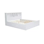 Letto a piattaforma King Size in legno con testiera multi-storage, porte USB e cassetti